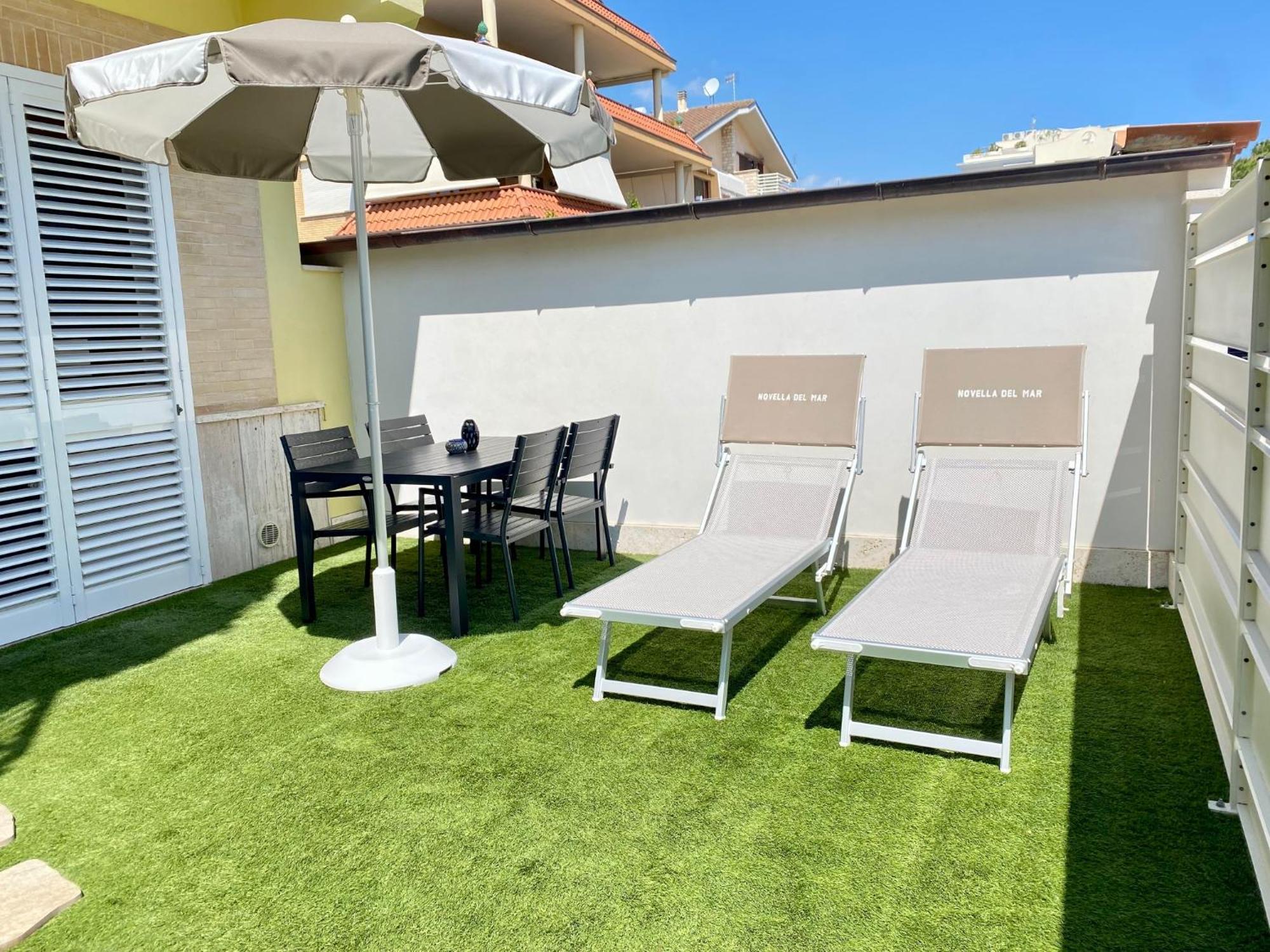 Novella Del Mar Prima Fila Dal Mare Villa Гротамаре Екстериор снимка